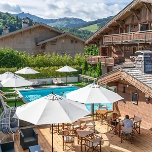 **** Hotel Les Loges Blanches France