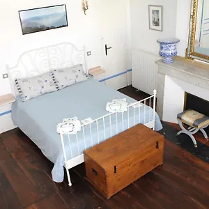 D'hotes L'enclos Des Jacobins Bed & Breakfast