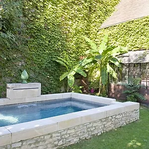 La Devinie Bed & Breakfast